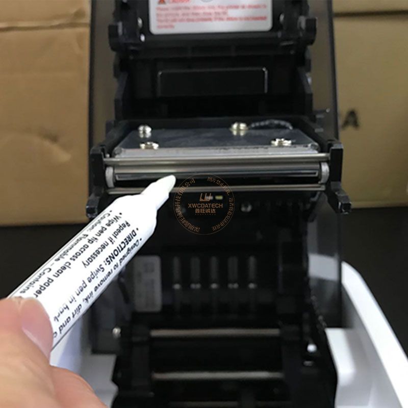 如何保护证卡打印机的打印头